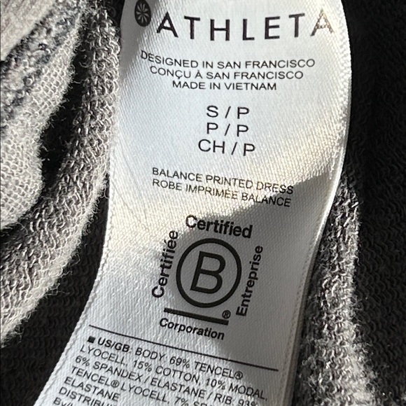 ATHLETA Camo Black Balance Printed Dress Size Small - Picture 8 of 8